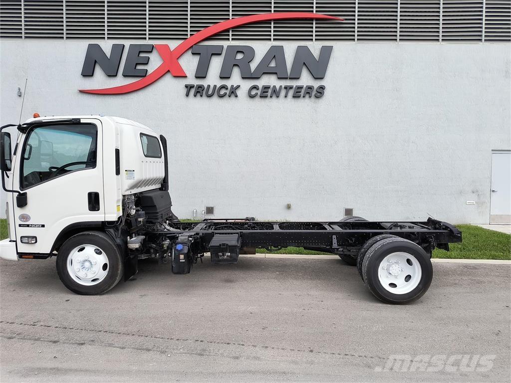 Isuzu NQR Camiões de chassis e cabine
