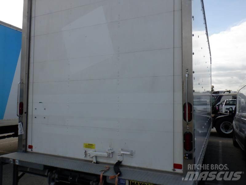 Isuzu NRR Camiões de caixa fechada