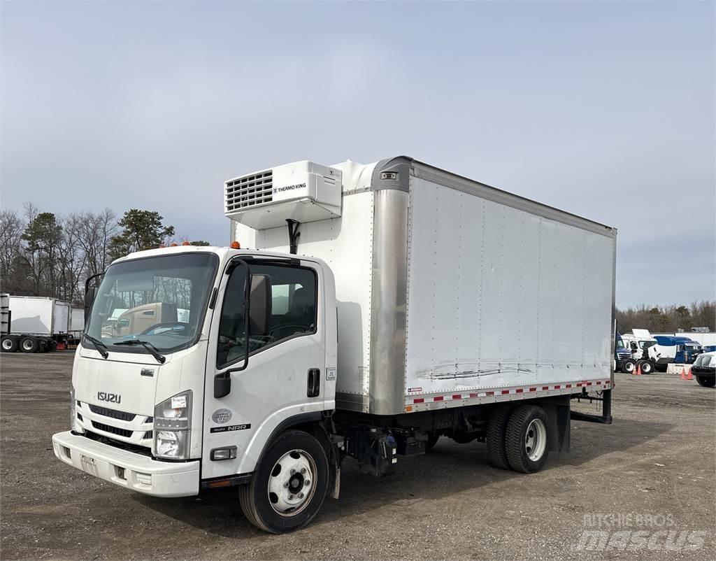Isuzu NRR Camiões de caixa fechada