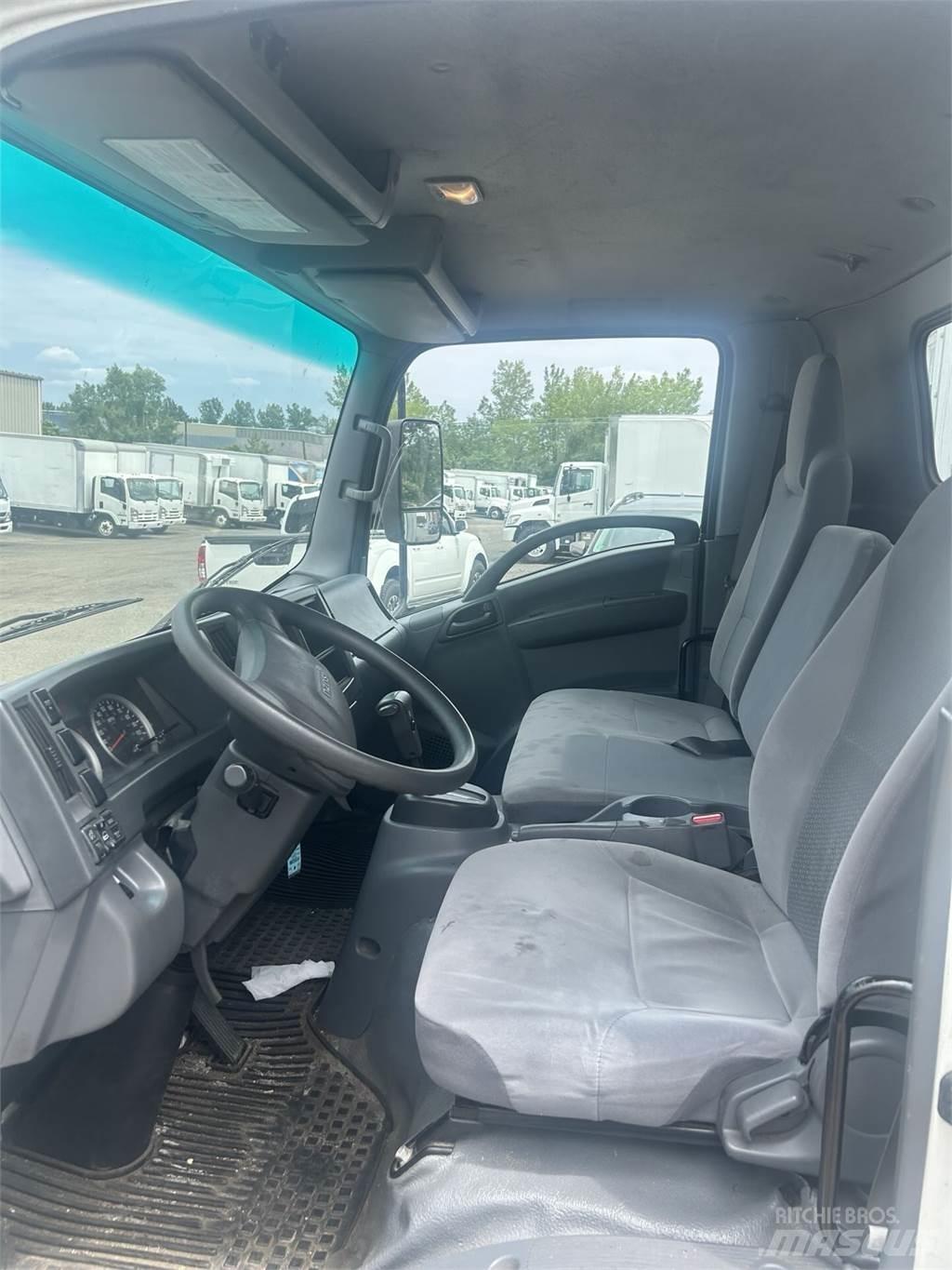 Isuzu NRR Camiões de caixa fechada
