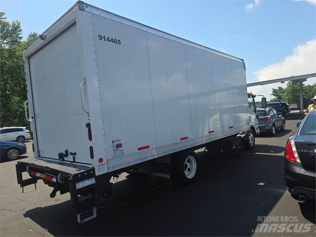 Isuzu NRR Camiões de caixa fechada
