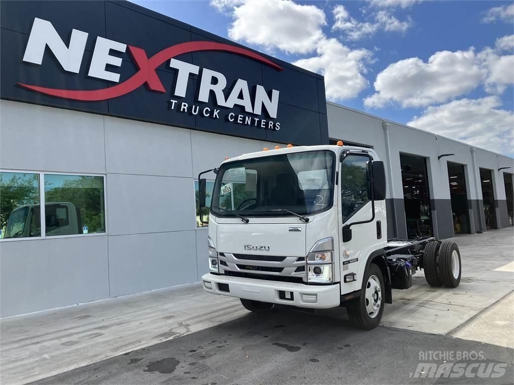 Isuzu NRR-3U454 Camiões de chassis e cabine