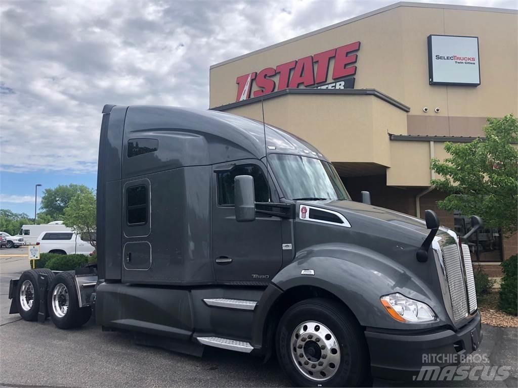 Kenworth T680 Tractores (camiões)