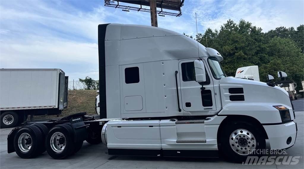 Mack AN64T Tractores (camiões)
