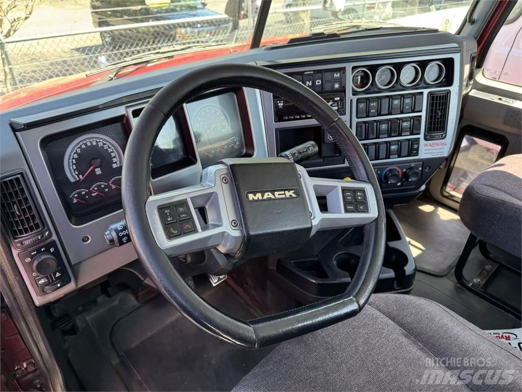 Mack AN64T Tractores (camiões)
