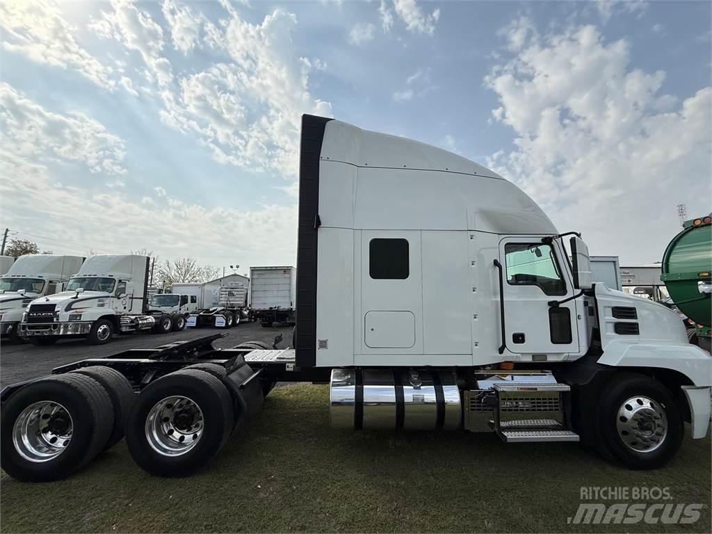 Mack AN64T Tractores (camiões)