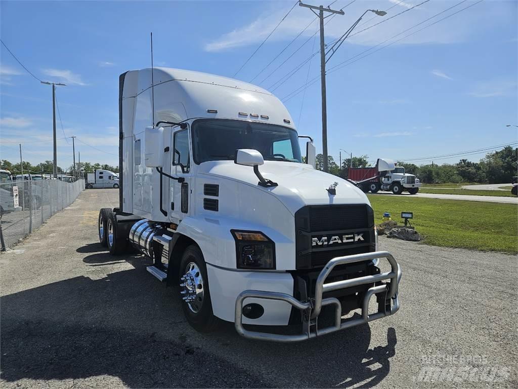 Mack AN64T Tractores (camiões)