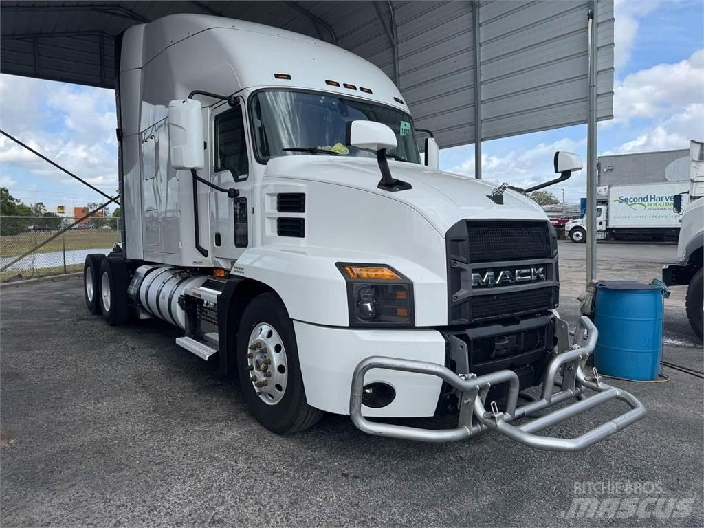 Mack AN64T Tractores (camiões)