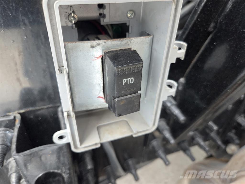Mack AN64T Tractores (camiões)