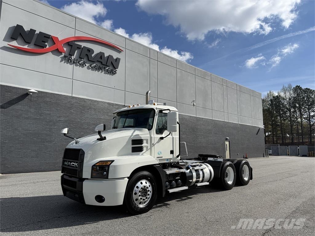 Mack AN64T Tractores (camiões)