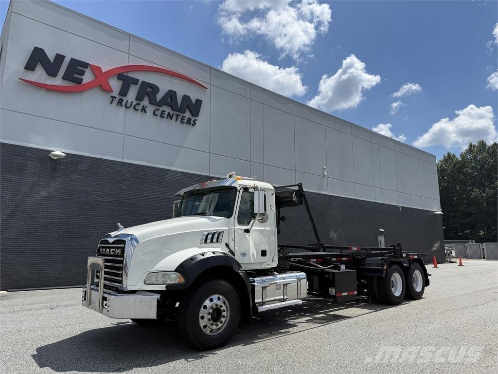 Mack GR64B Outros Camiões