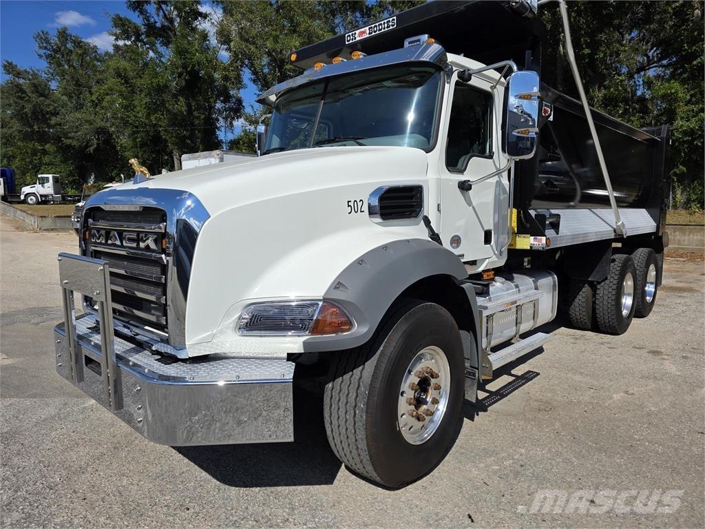 Mack GR64B Camiões basculantes