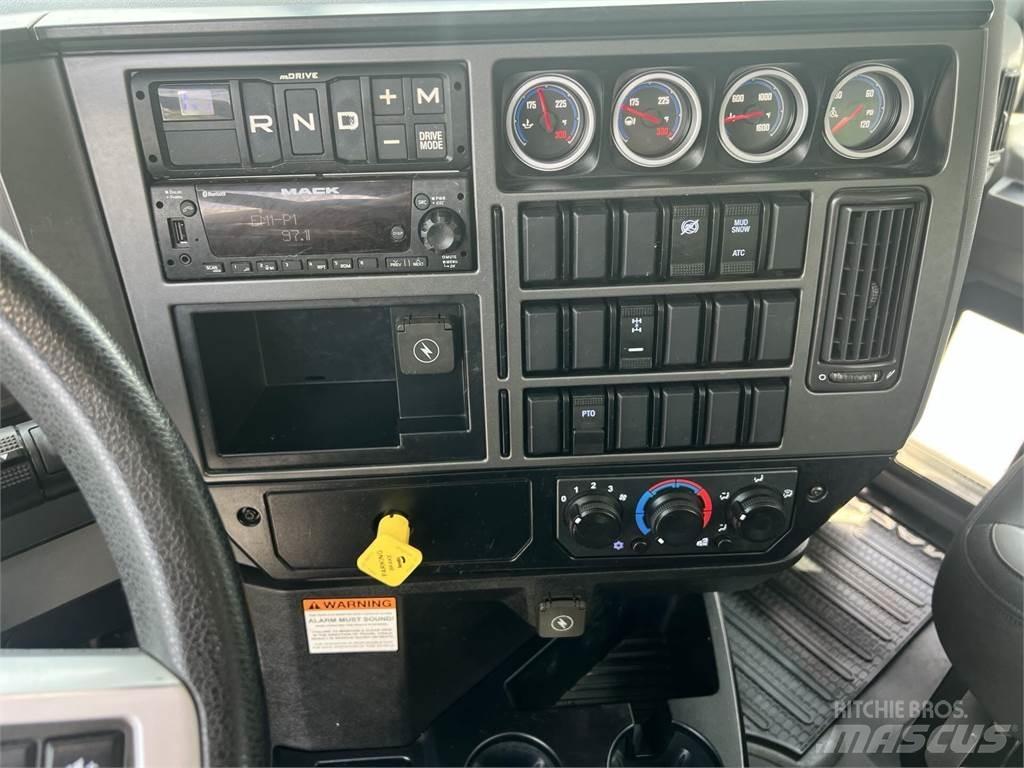 Mack GR64BR Outros Camiões