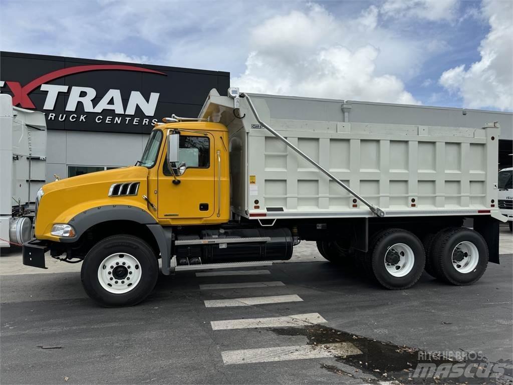 Mack GR64BRX Camiões basculantes