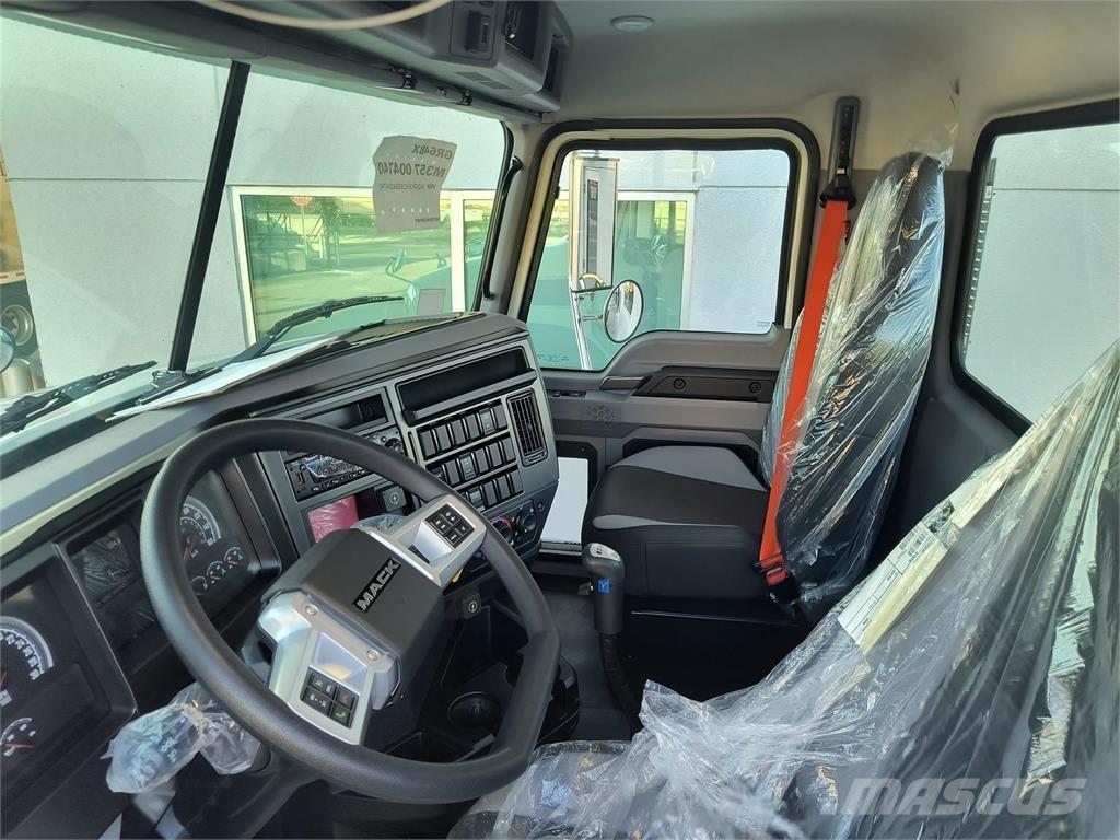 Mack GR64BX Camiões de betão