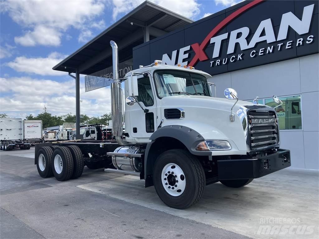 Mack GR64BX Camiões basculantes