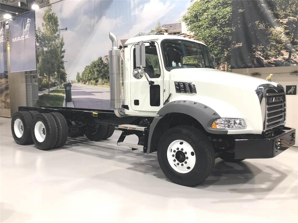 Mack GR64BX Camiões basculantes