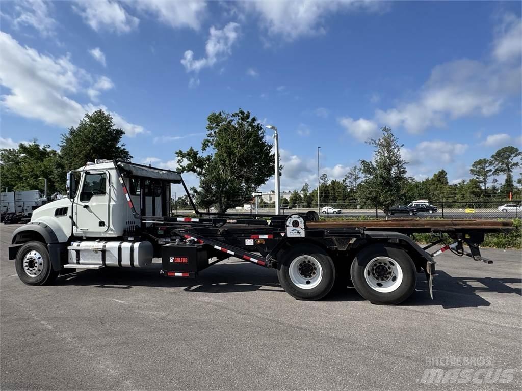 Mack GR64F Outros Camiões