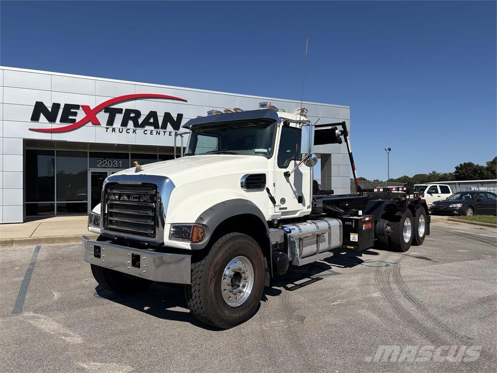 Mack GR64F Outros Camiões