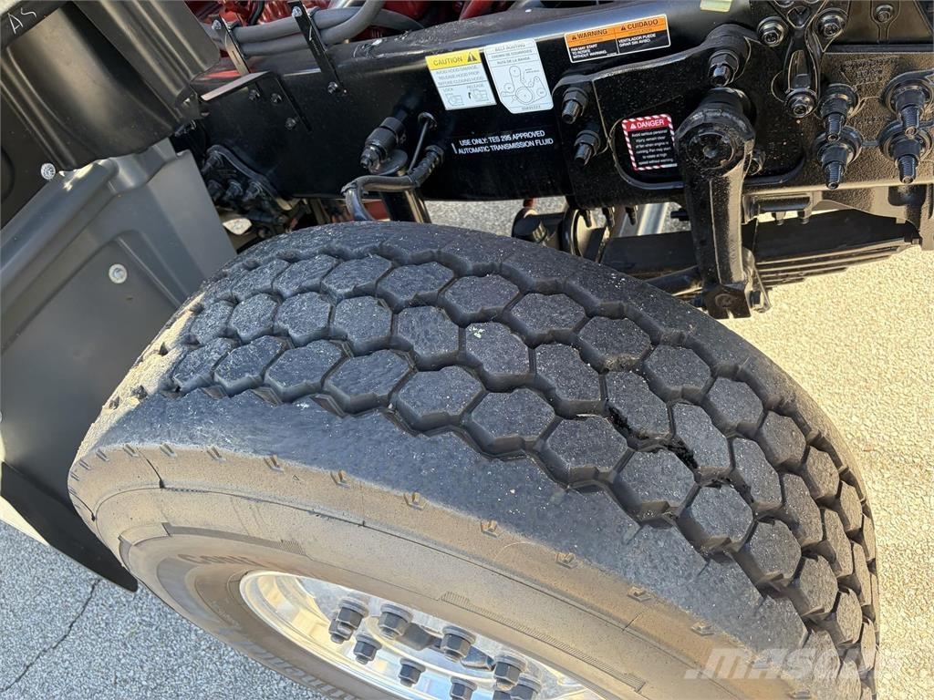 Mack GR64FR Camiões de betão