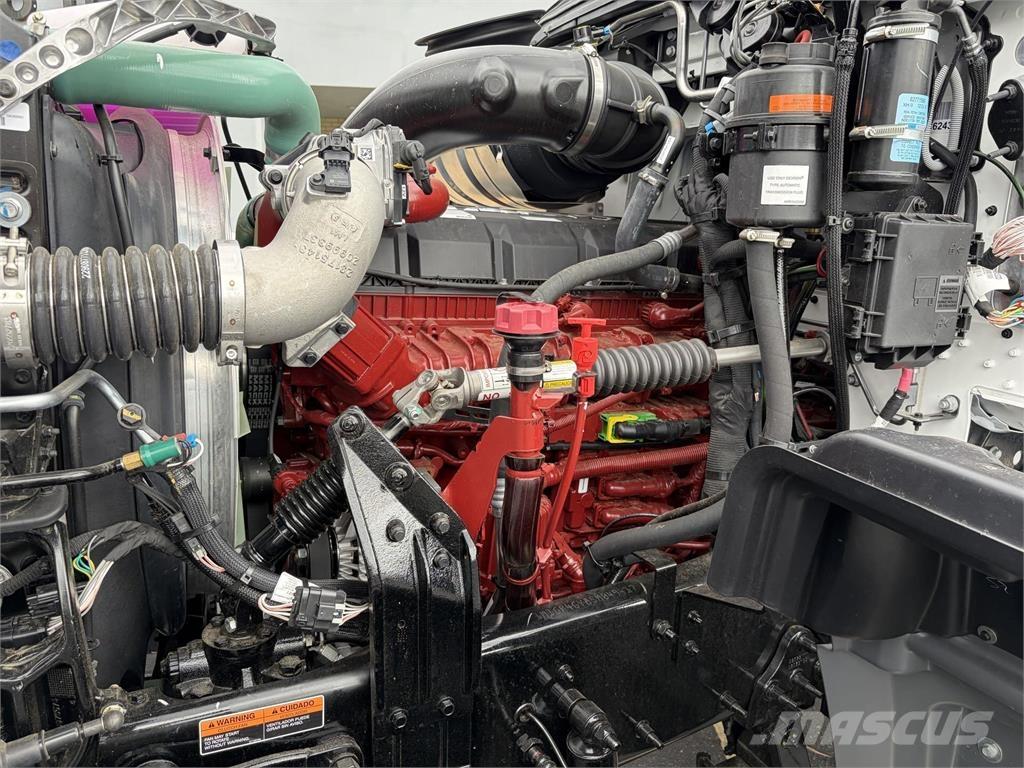 Mack GR64FT Tractores (camiões)