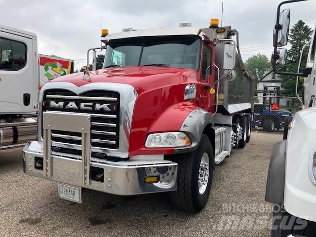 Mack GU800 Camiões de chassis e cabine
