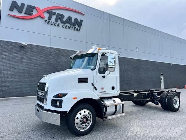 Mack MD6 42R Camiões de chassis e cabine