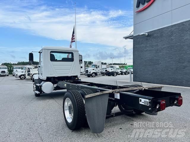 Mack MD6 42R Camiões de chassis e cabine