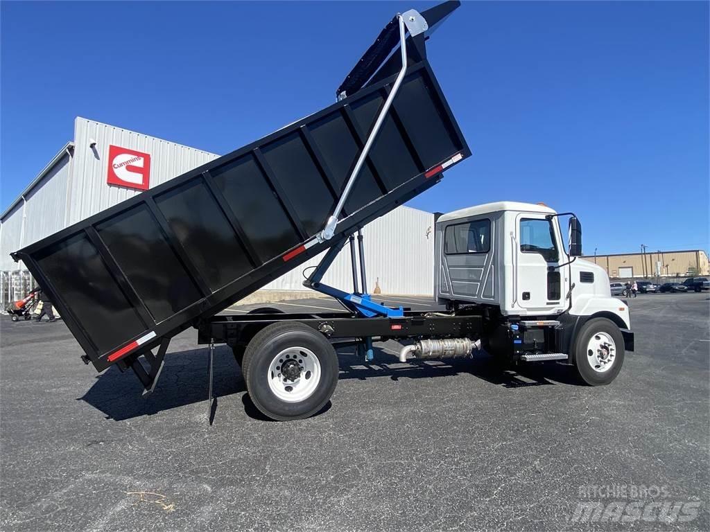 Mack MD6 42R Camiões de chassis e cabine