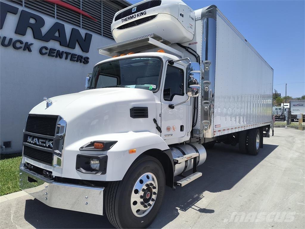 Mack MD6 42R Camiões de caixa fechada