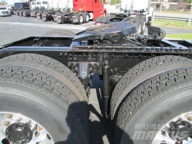 Mack PI64T Tractores (camiões)