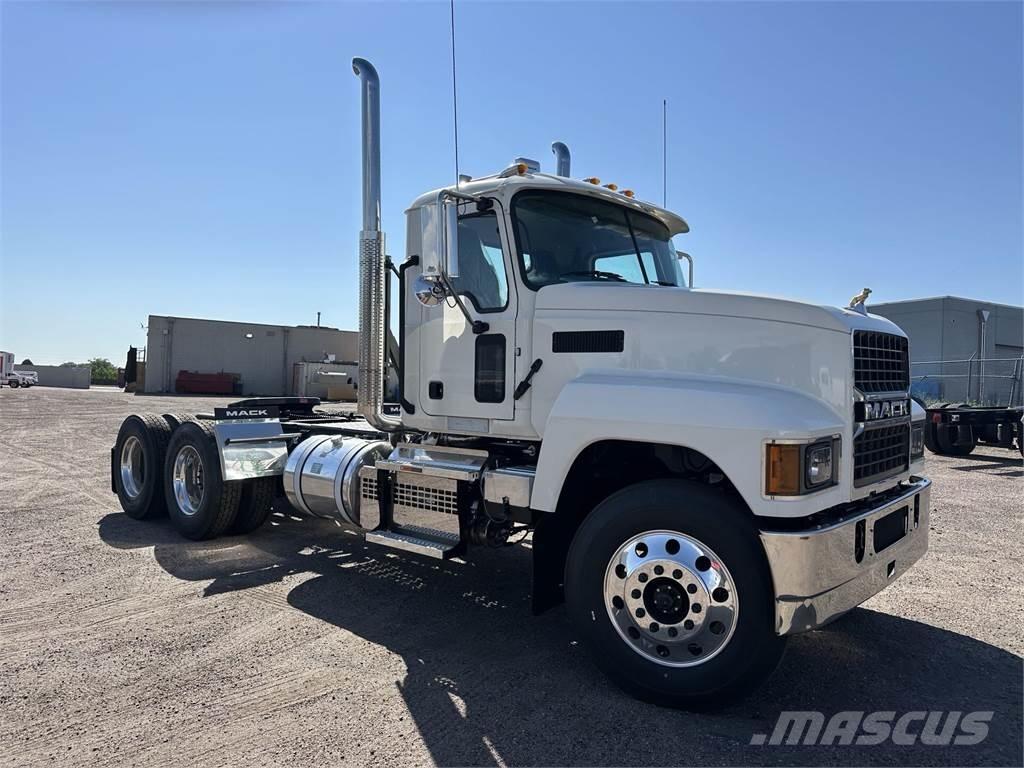 Mack PI64T Tractores (camiões)