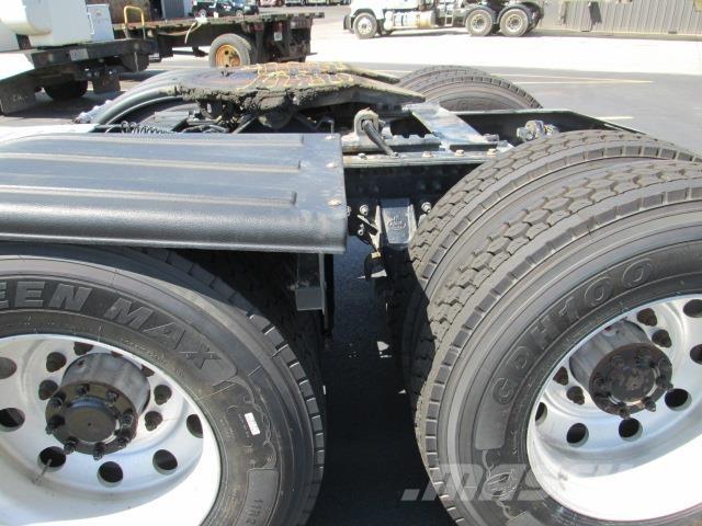 Mack PI64T Tractores (camiões)