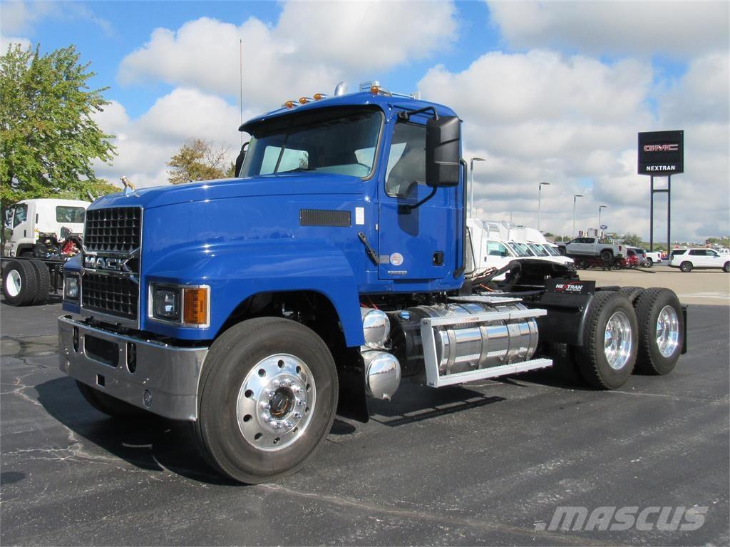 Mack PI64T Tractores (camiões)