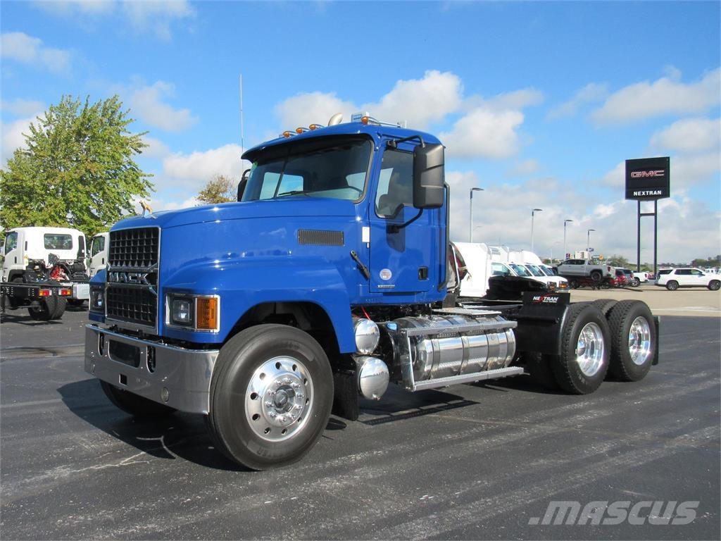 Mack PI64T Tractores (camiões)