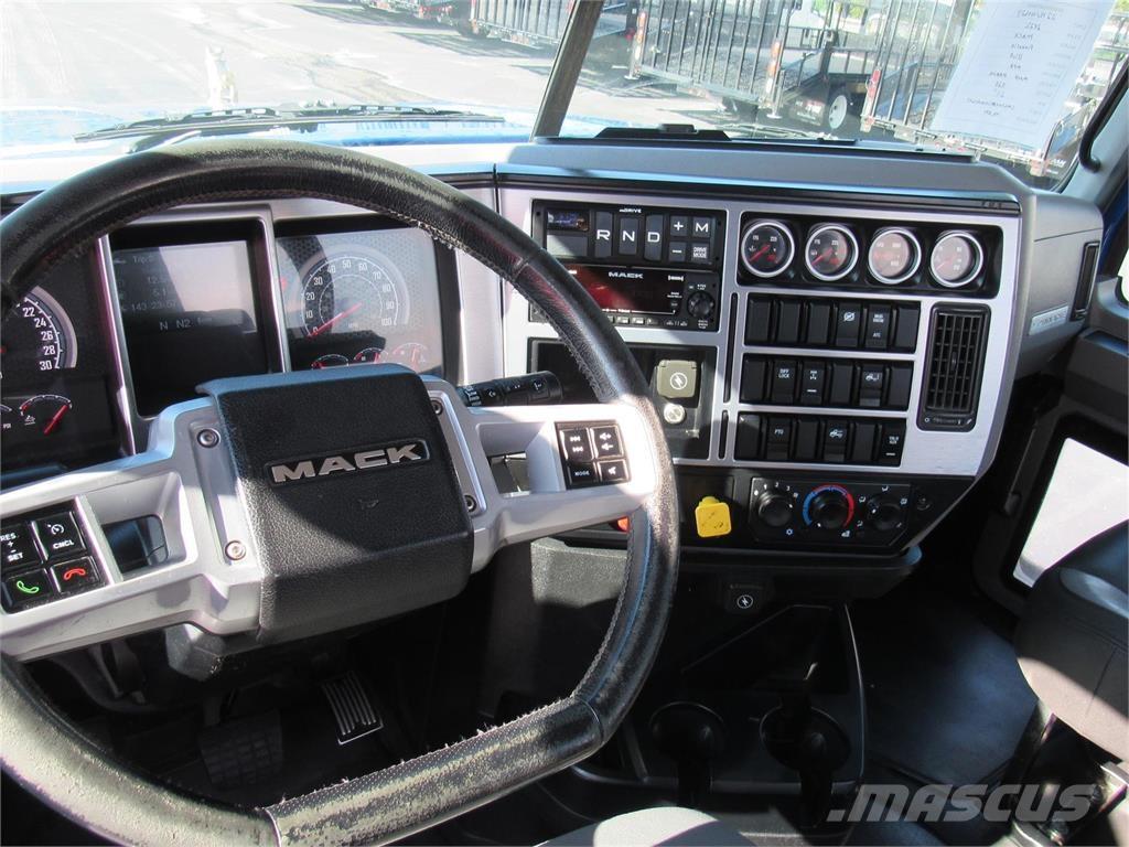 Mack PI64T Tractores (camiões)