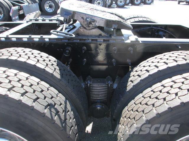 Mack PI64T Tractores (camiões)