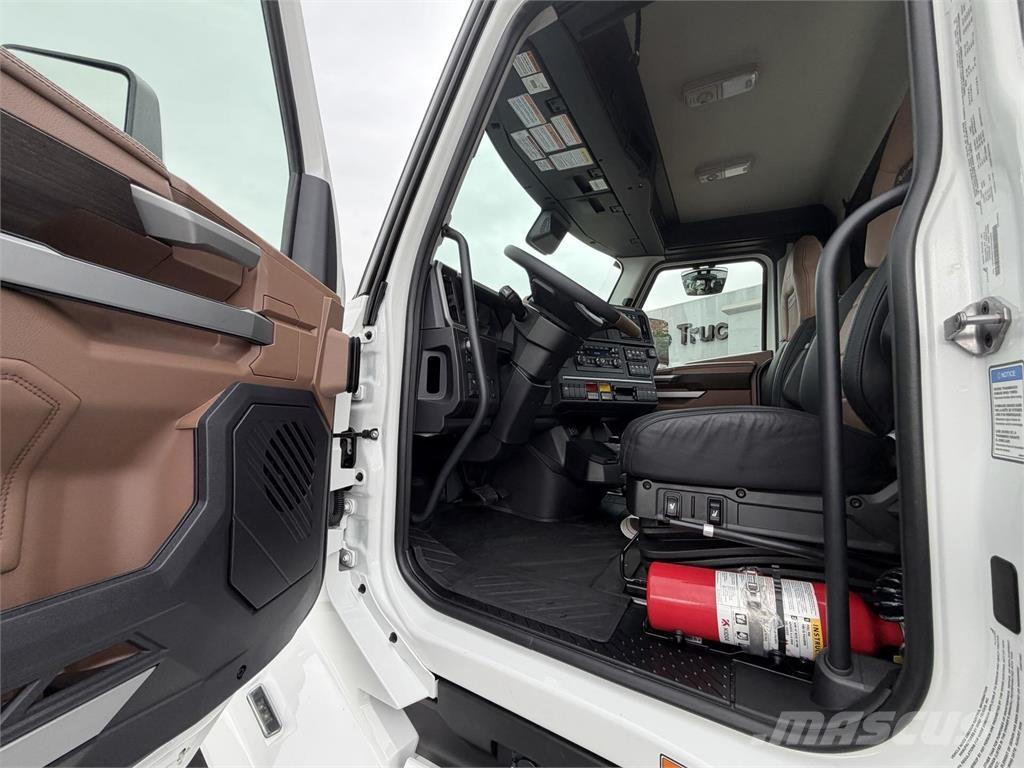 Mack PR64T Tractores (camiões)