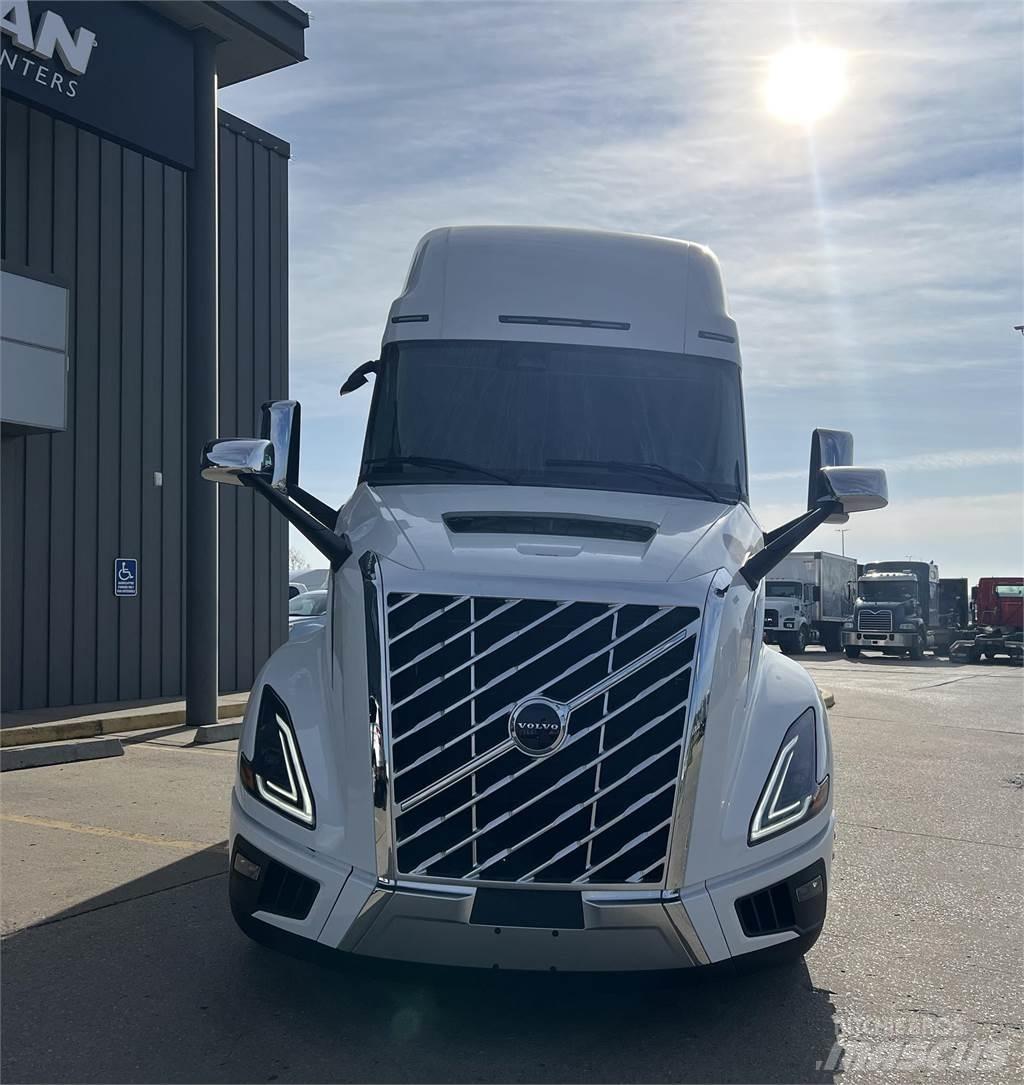 Volvo NEW VNL860 Tractores (camiões)