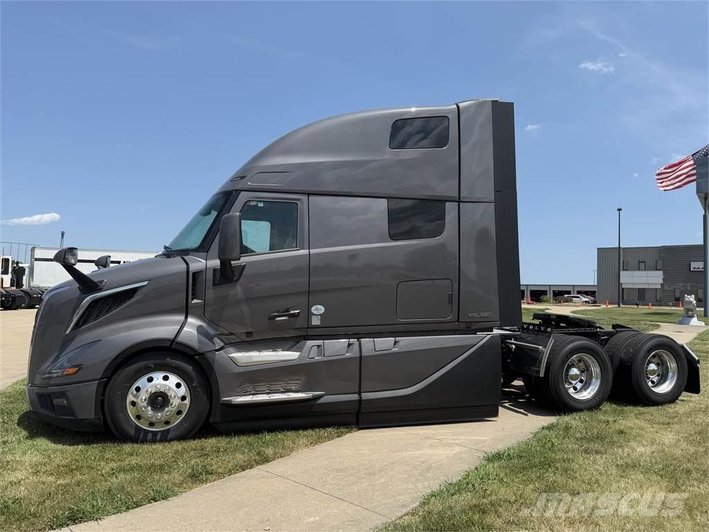 Volvo NEW VNL860 Tractores (camiões)