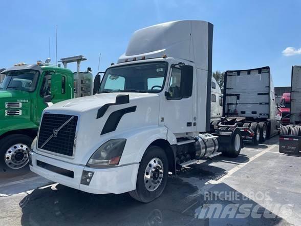 Volvo VNL42T Tractores (camiões)
