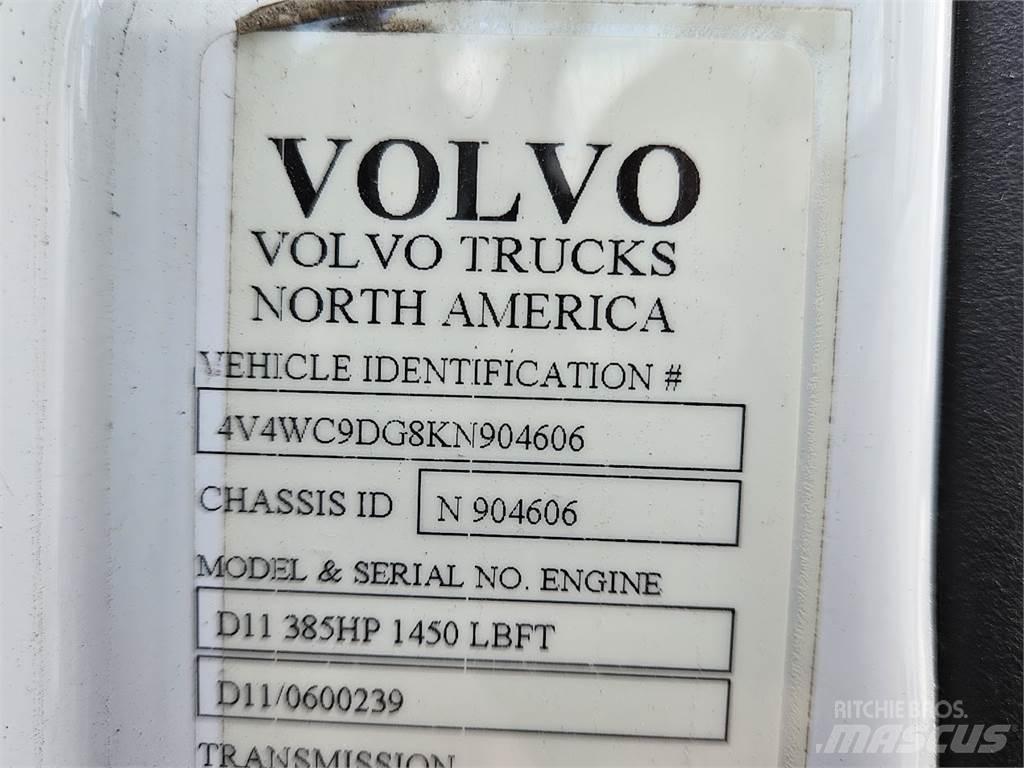 Volvo VNL64T300 Tractores (camiões)