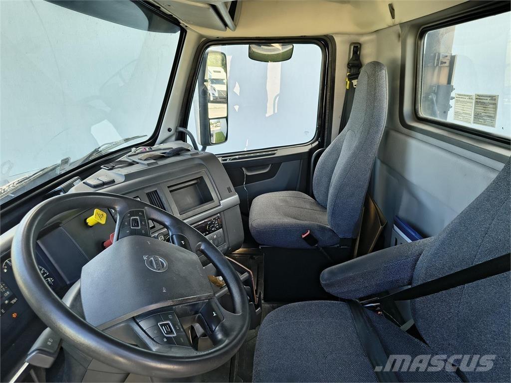 Volvo VNL64T300 Tractores (camiões)