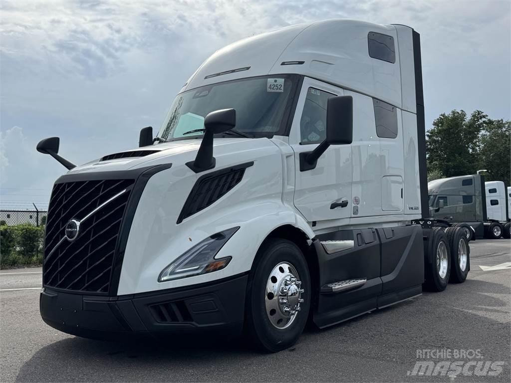 Volvo VNL64T660 Tractores (camiões)