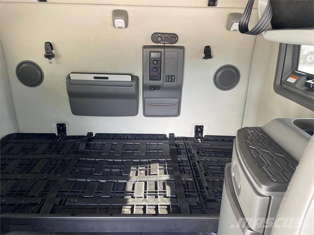 Volvo VNL64T760 Tractores (camiões)