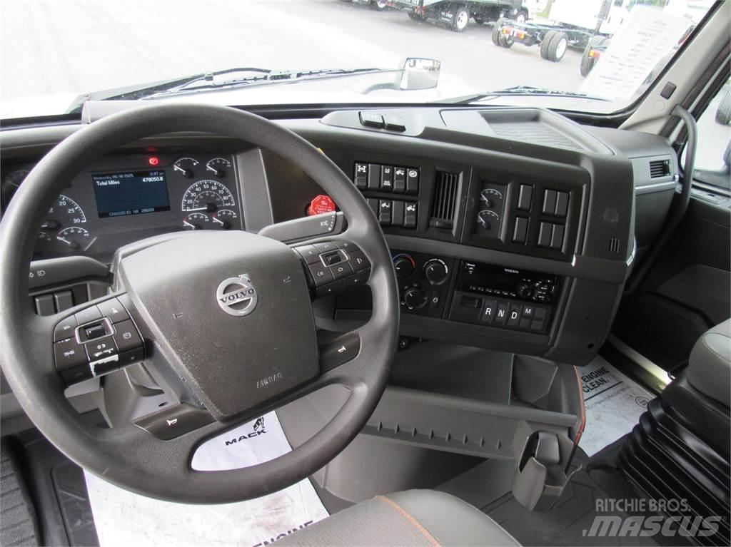Volvo VNL64T760 Tractores (camiões)