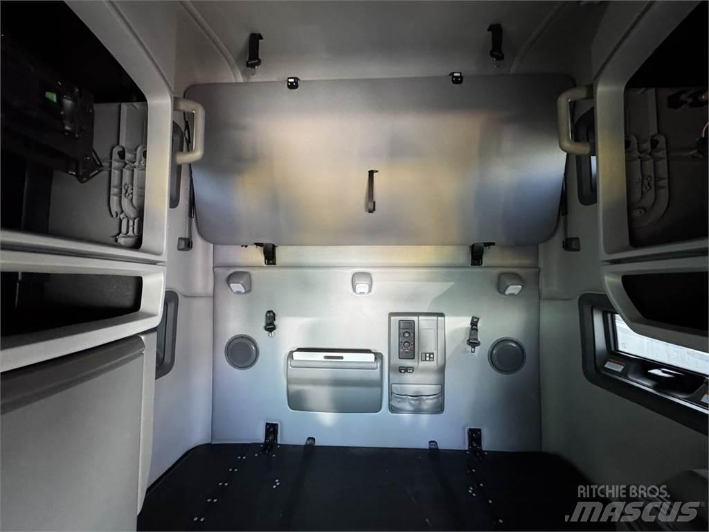 Volvo VNL64T760 Tractores (camiões)