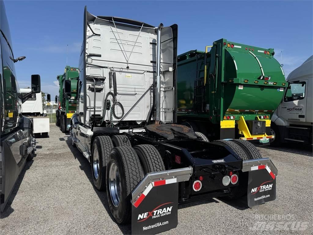 Volvo VNL64T760 Tractores (camiões)