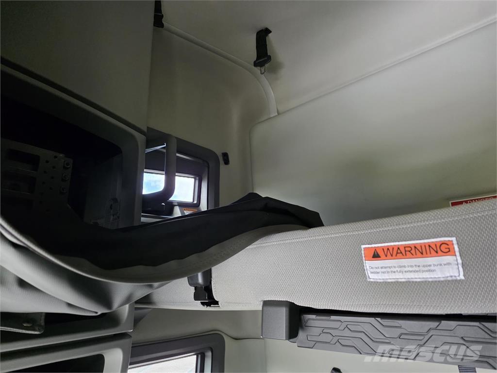 Volvo VNL64T760 Tractores (camiões)