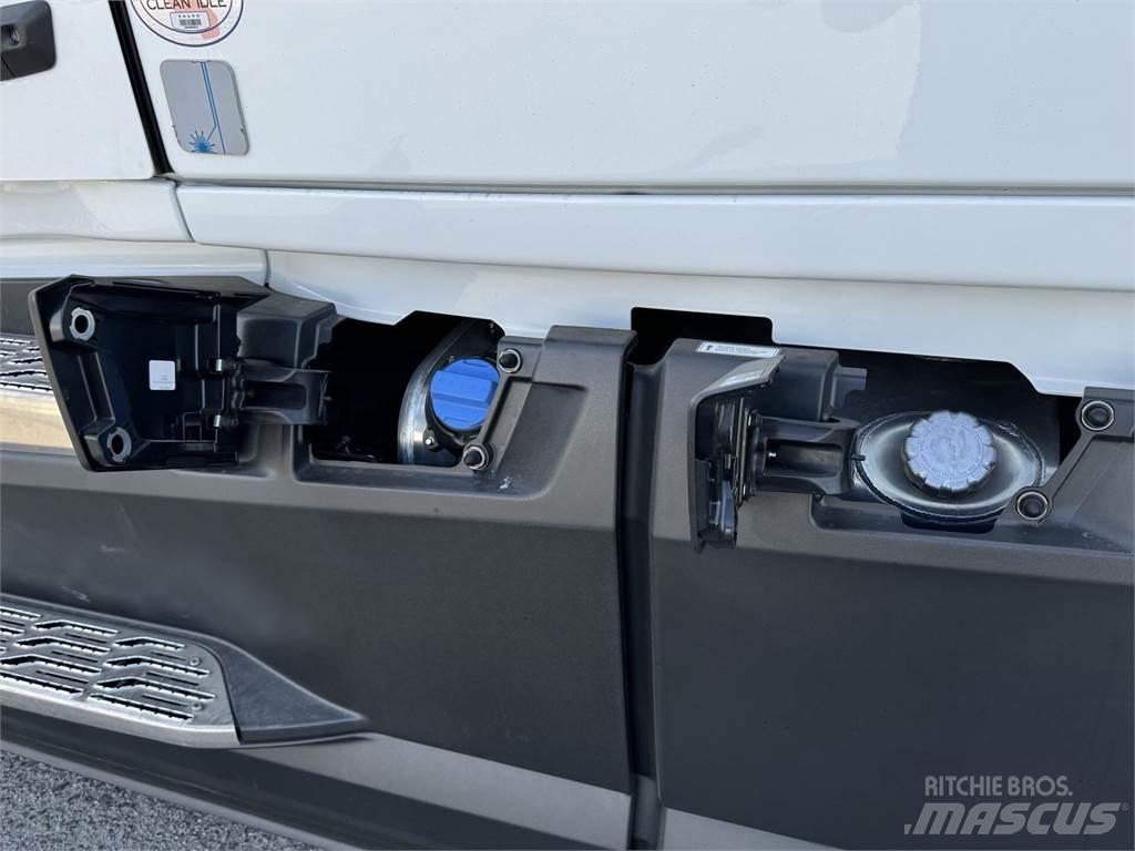 Volvo VNL64T860 Tractores (camiões)